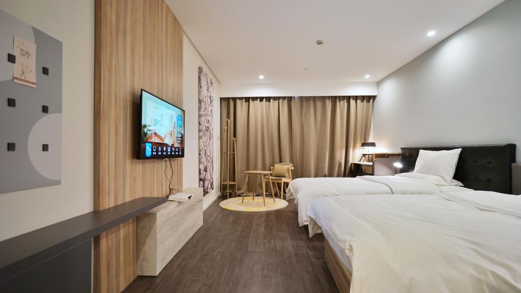 Hanting Premium Hotel Shanghai South Xizang Road Dış mekan fotoğraf