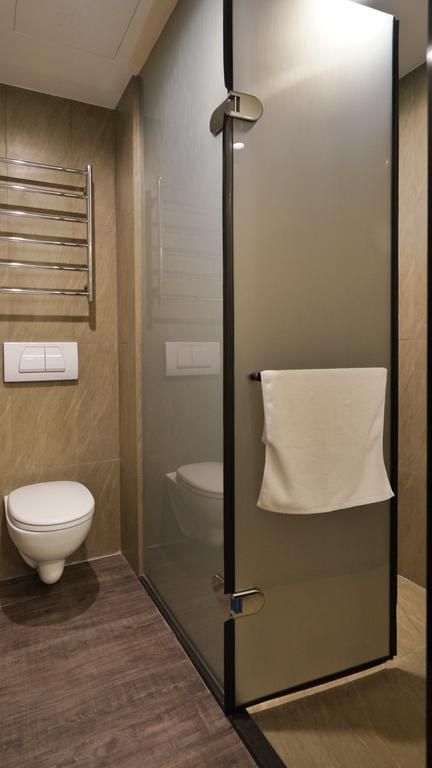 Hanting Premium Hotel Shanghai South Xizang Road Dış mekan fotoğraf